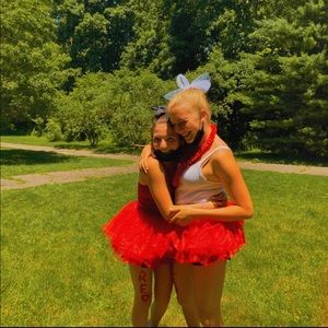 Meet your Posher, Chloe